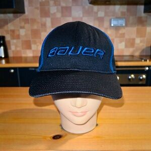 NEW ERA BAUER HOCKEY Medium-Large Trucker Hat Baseball Cap Hat EUC